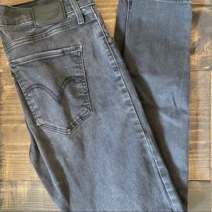 Levi Mile Hi Super Skinny